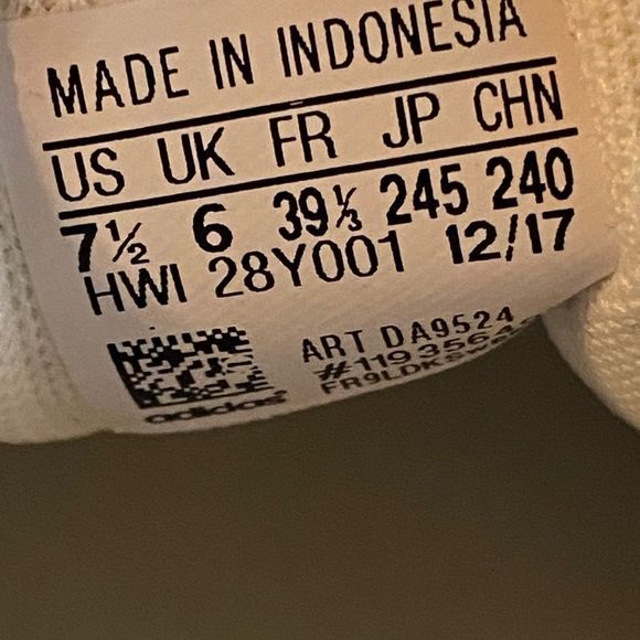 ❌SOLD❌Size 7.5 - Women’s Adidas Cloudfoam classic white Sneakers - Picture 9 of 9